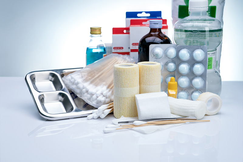 Laboratory consumables — glassware and safety gear